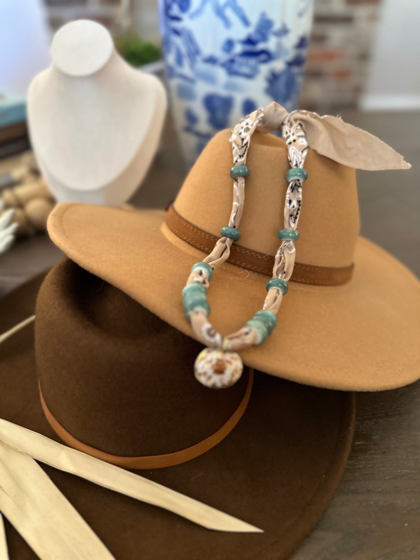 Tan & Shells