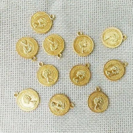 Gold Queen Elizabeth Coin